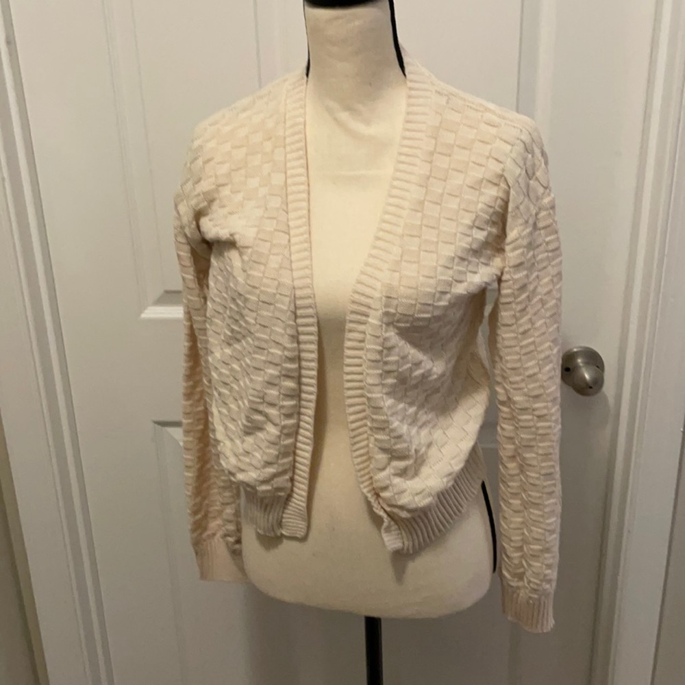 Cream woven open sweater